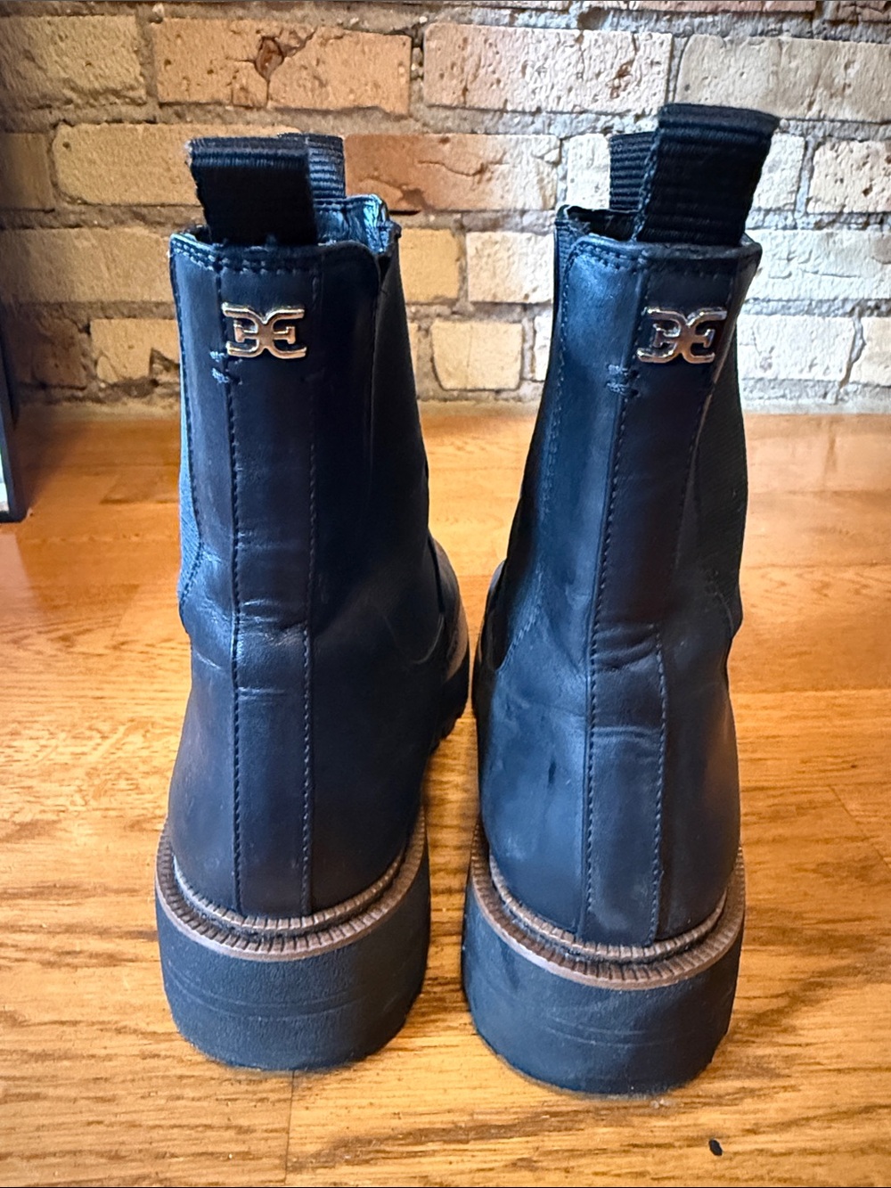 Sam Edelman Laguna Chelsea Boot - Picture 6 of 6